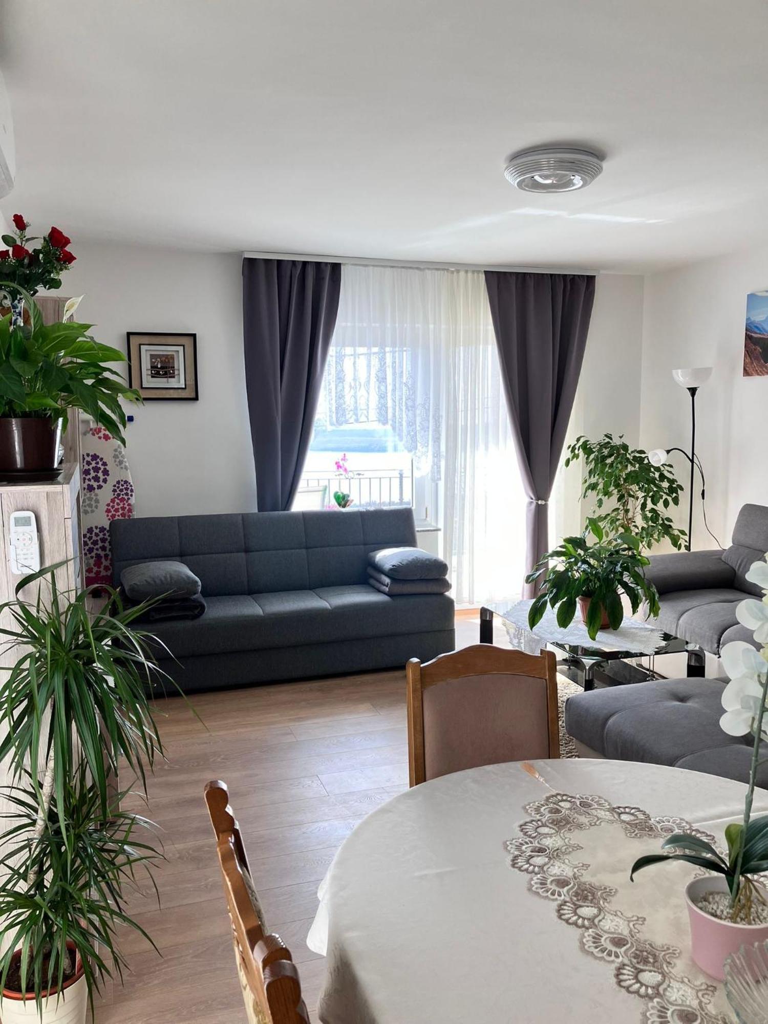 App Martina Apartment Dramalj Bagian luar foto