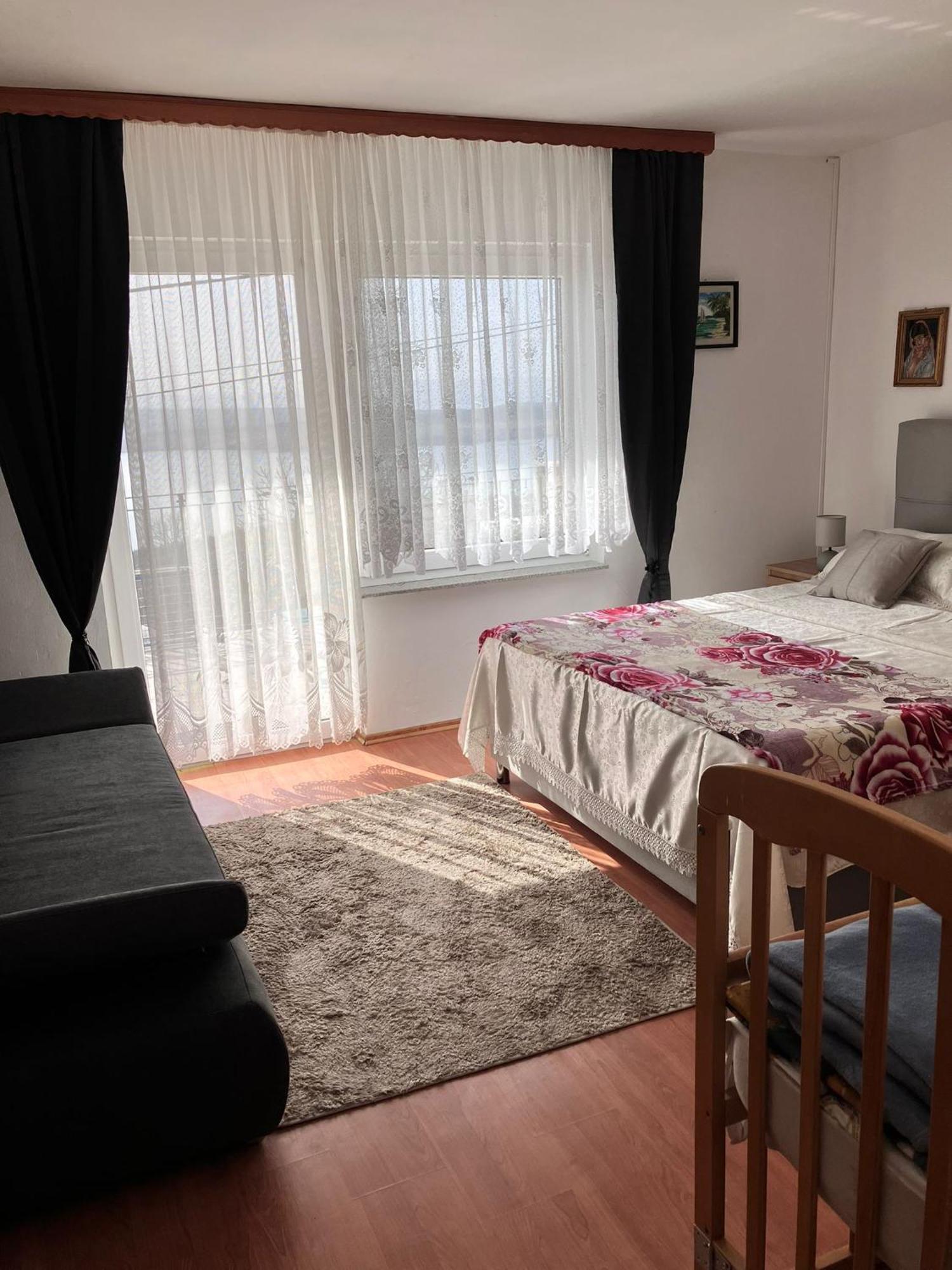 App Martina Apartment Dramalj Bagian luar foto